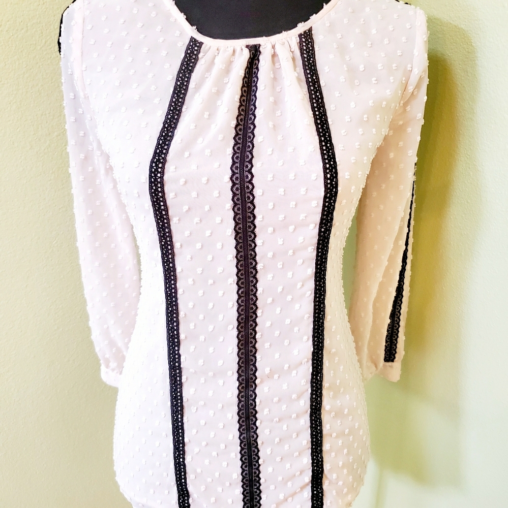 J Crew size 2 lace and textured long sleeve blouse